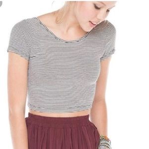 Brandy Melville cropped stripped top